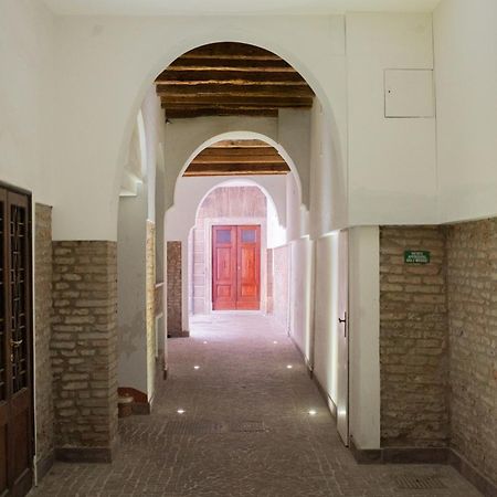 Corte Degli Estensi, Romantica Mansardina Ferrara Luaran gambar