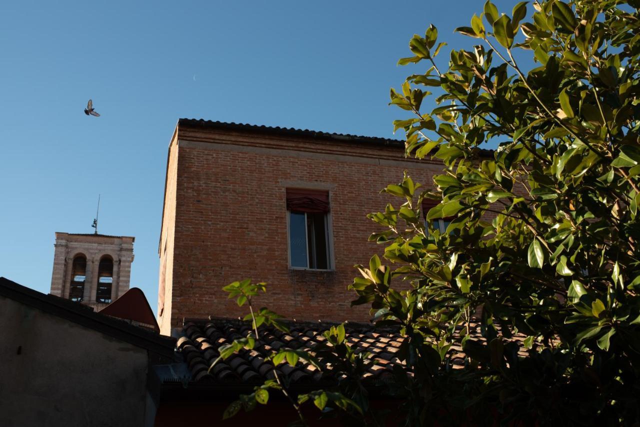 Corte Degli Estensi, Romantica Mansardina Ferrara Luaran gambar